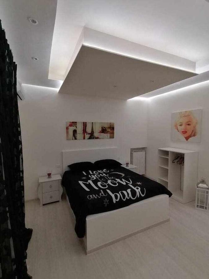 Maison Rinaldi Srl Bari Szoba fotó