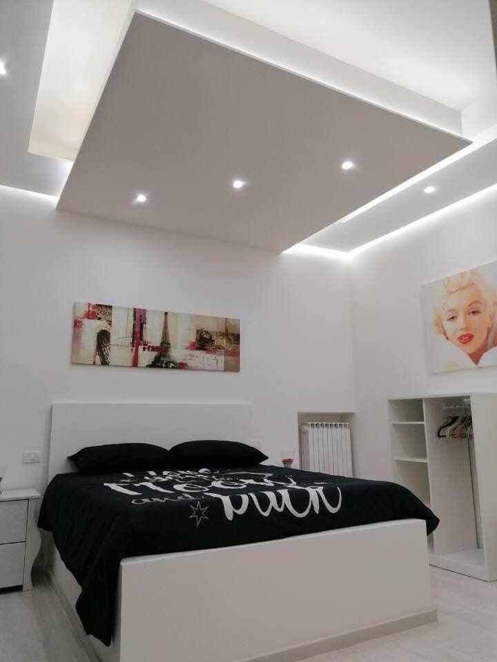 Maison Rinaldi Srl Bari Szoba fotó